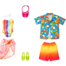 Barbie & Ken Fashions 2 vtements et accessoires de pack Set 1 Swimsuit Sarong & Visor for Barbie Doll & 1 Tropical Shirt Swimsuit & Shoes for Ken Doll