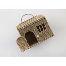 Rool Rattan House Shaped Basket Wicker Small Dollhouse Gift for Girls Boho Toys Mouse in a Box House Little Girl Purse Clutch Doll Carrier (B
