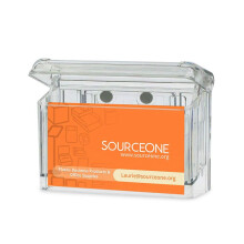 Tarjetero magn tico para exteriores Source One con tapa transparente. Incluye pegatina exterior (una unidad) como se muestra (S1-OBC-MAG).