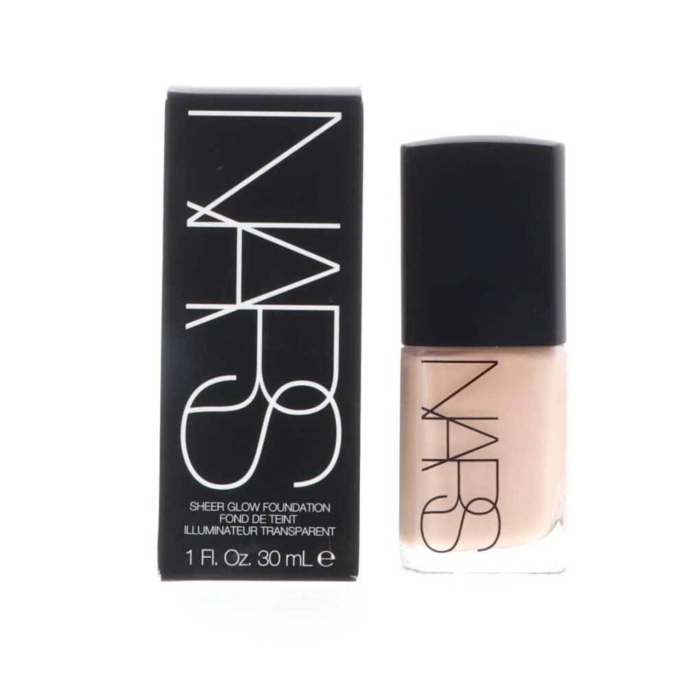 NARS Sheer Glow Foundation - Santa Fe (Medium 2 - Medium with Peachy Undertone) 30ml/1oz