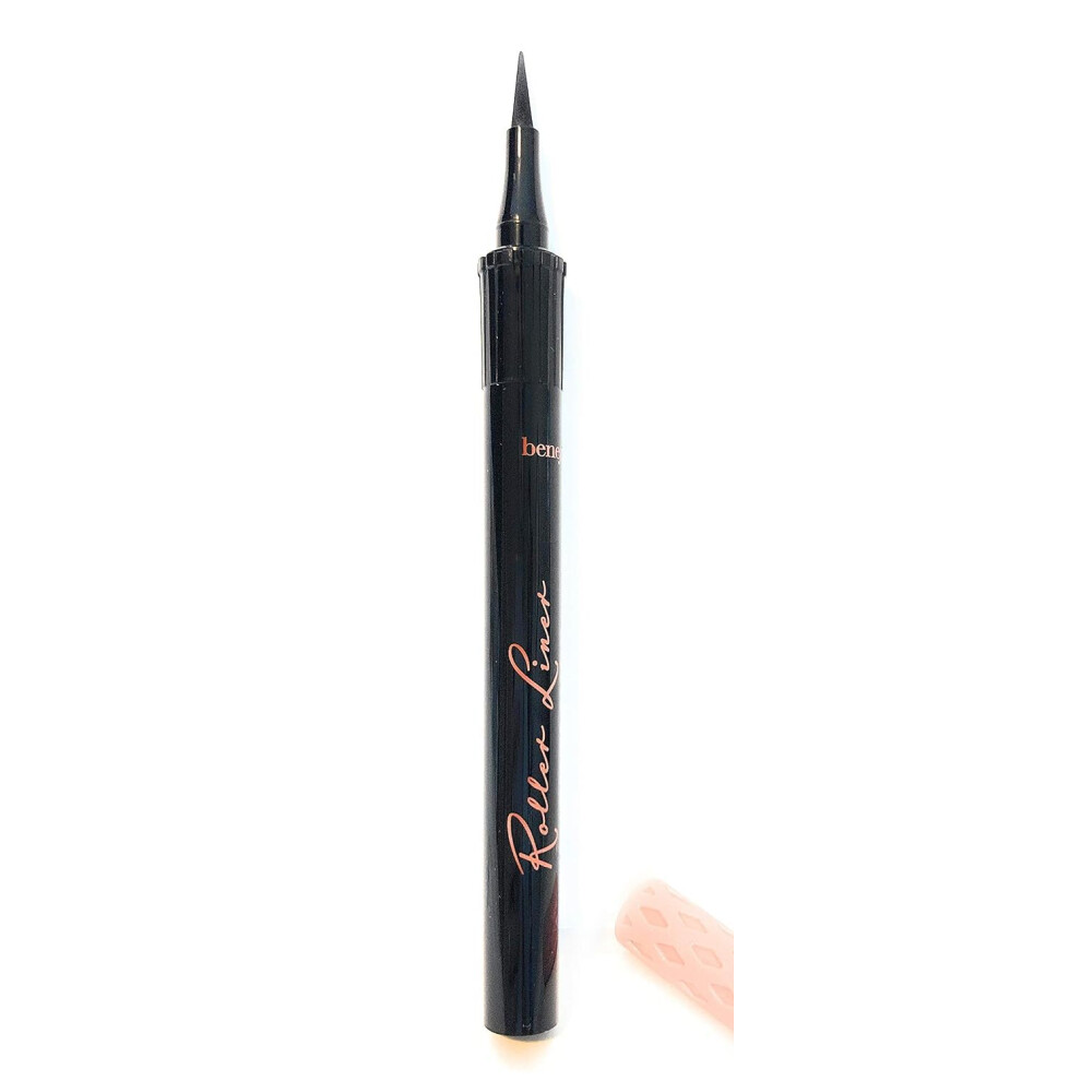 Benefit  Cosmetics Roller Liner Matte Liquid Eyeliner in Black 0.03 FL OZ