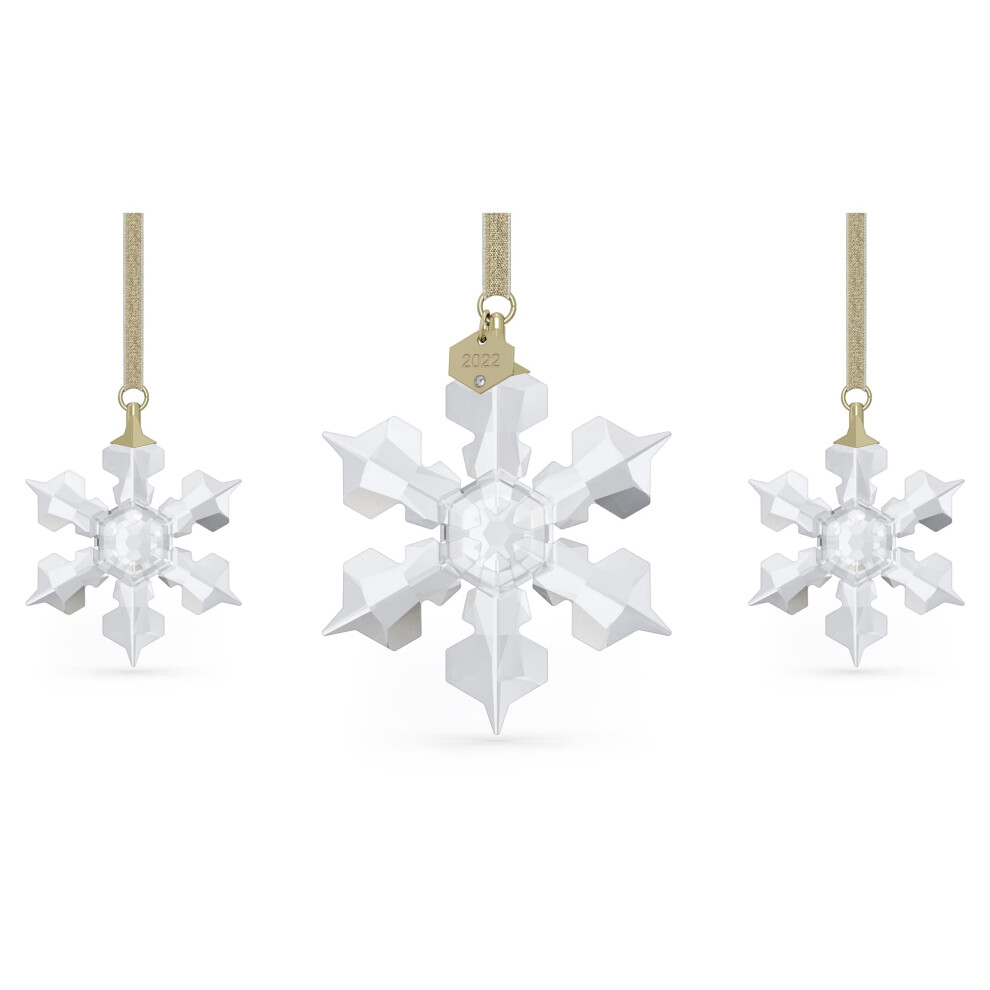 Swarovski Annual Edition Set of Snowflake Ornaments  White Swarovski Crystals  Part of the Swarovski Annual Edition Collection