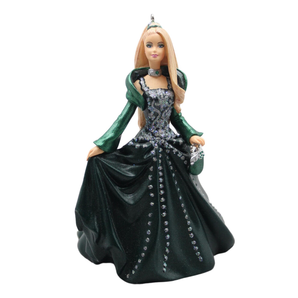 Hallmark Keepsake Ornament - Celebration Barbie 2004 (QX8604)