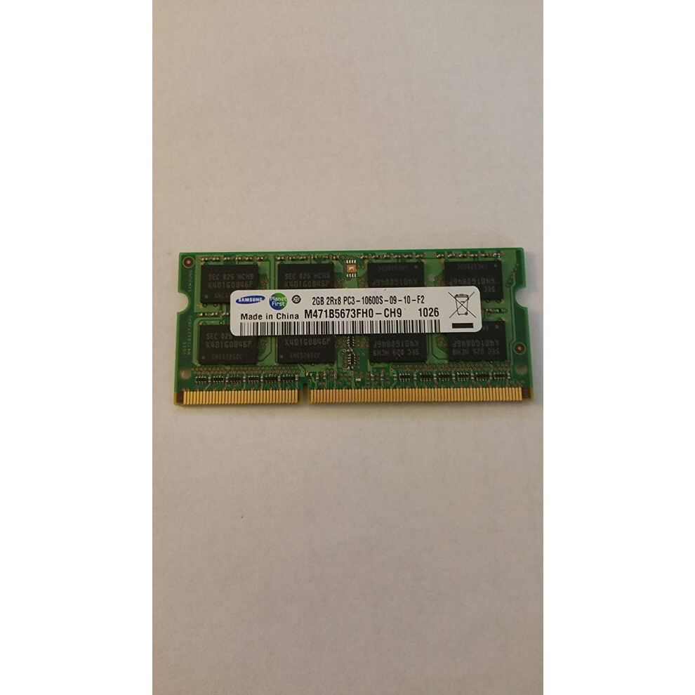 Samsung 2GB DDR3 RAM PC3-10600 204-Pin Laptop SODIMM