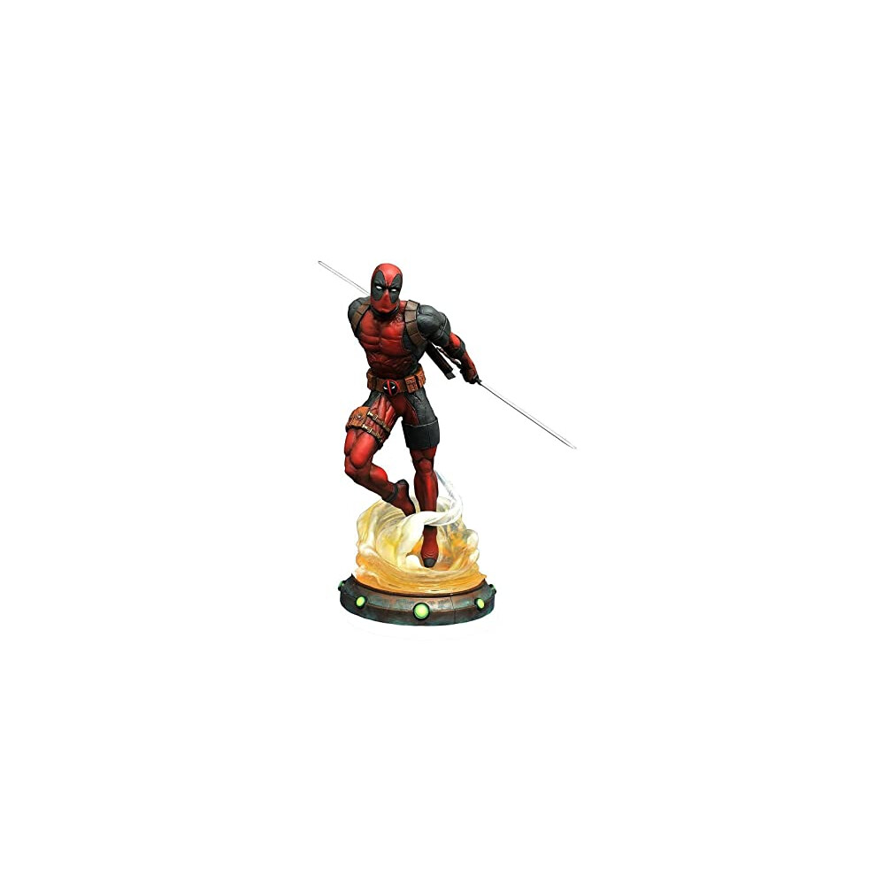 Diamond Select Toys Marvel Gallery: Deadpool PVC Figure