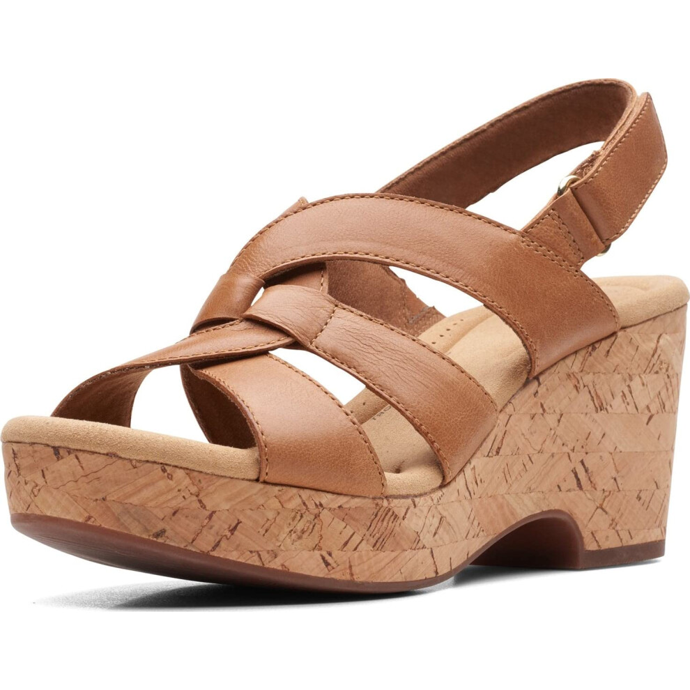 Clarks Giselle Beach Wedge Sandal  Tan Leather  9 Medium