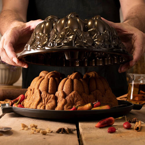 Nordic Ware Pumpkin Patch Bundt 1