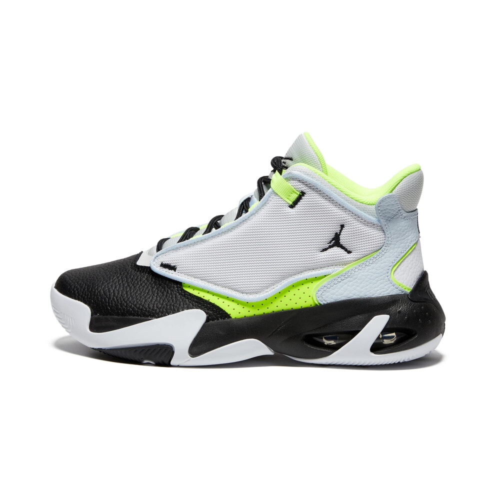 Jordan Girl's Max Aura 4 (Big Kid) Platinum Tint/Black/Volt/Blue Tint