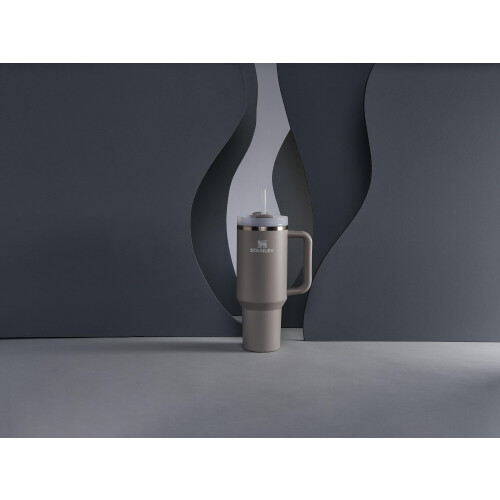 Stanley 1913 Stanley The Quencher H2.0 Flowstate Becher, Asche, 40 oz 2