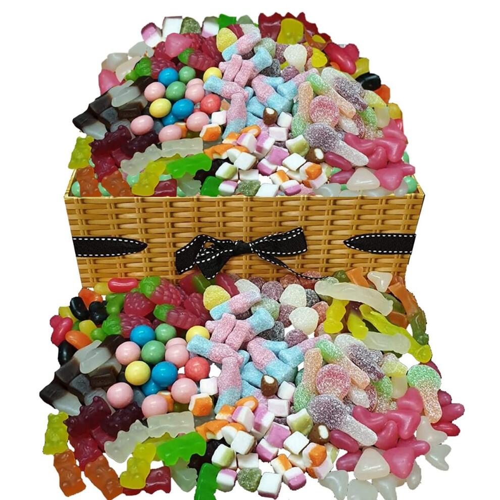 Retro Sweet Hamper 1.1KG Sweet Box With Favourite Candy Jelly Sweets, Cola Bottles, Fizzy Sweets And More