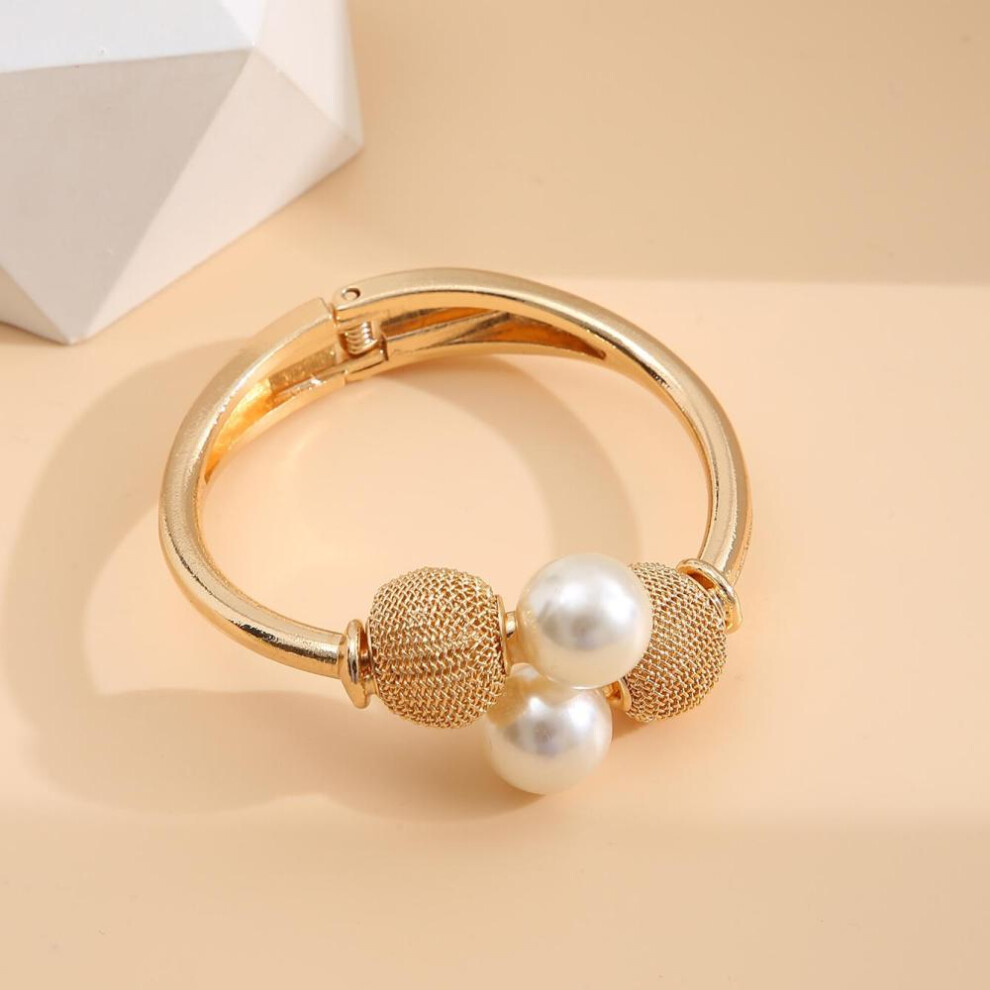 Simple Baroque Pearl Bracelet Women Personality Fashion Gold Color Bracelet Wedding Jewelry Birthday Gift