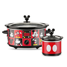Disney DCM-502 Mickey Mouse Ovale Slow Cooker met 20-Ounce Dipper, 5-Quart, Rood/Zwart