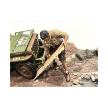 4X4 Mechanic Figure 8 with Board Accessory for 1/18 Scale Models by American Diorama