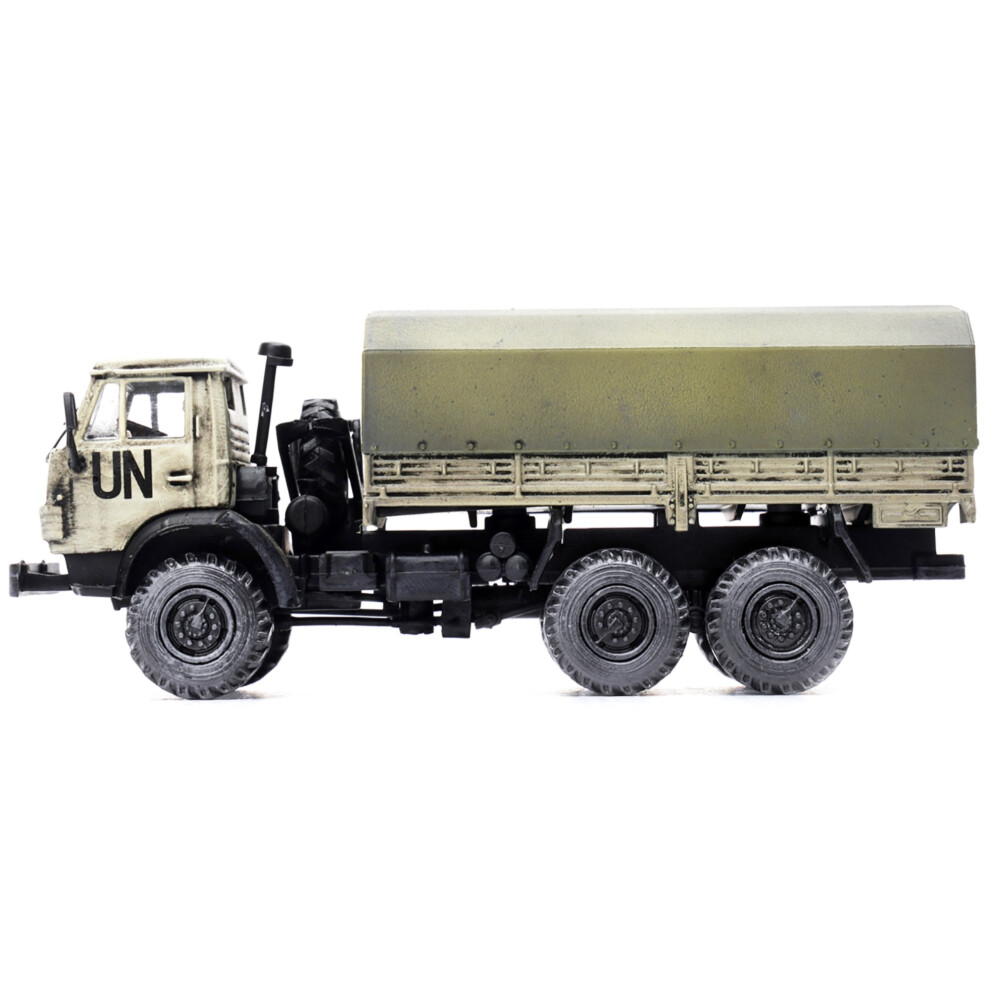 Kamaz 4310 Transportwagen Beige Verweerd Verenigde Naties 1/72 Diecast Model van Legion