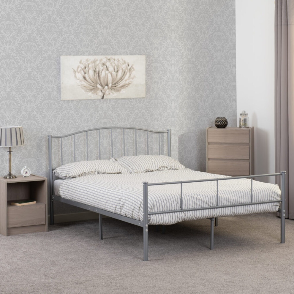 Newton 4ft6 Double Metal Bed Silver Middle Support 14 Metal Slats