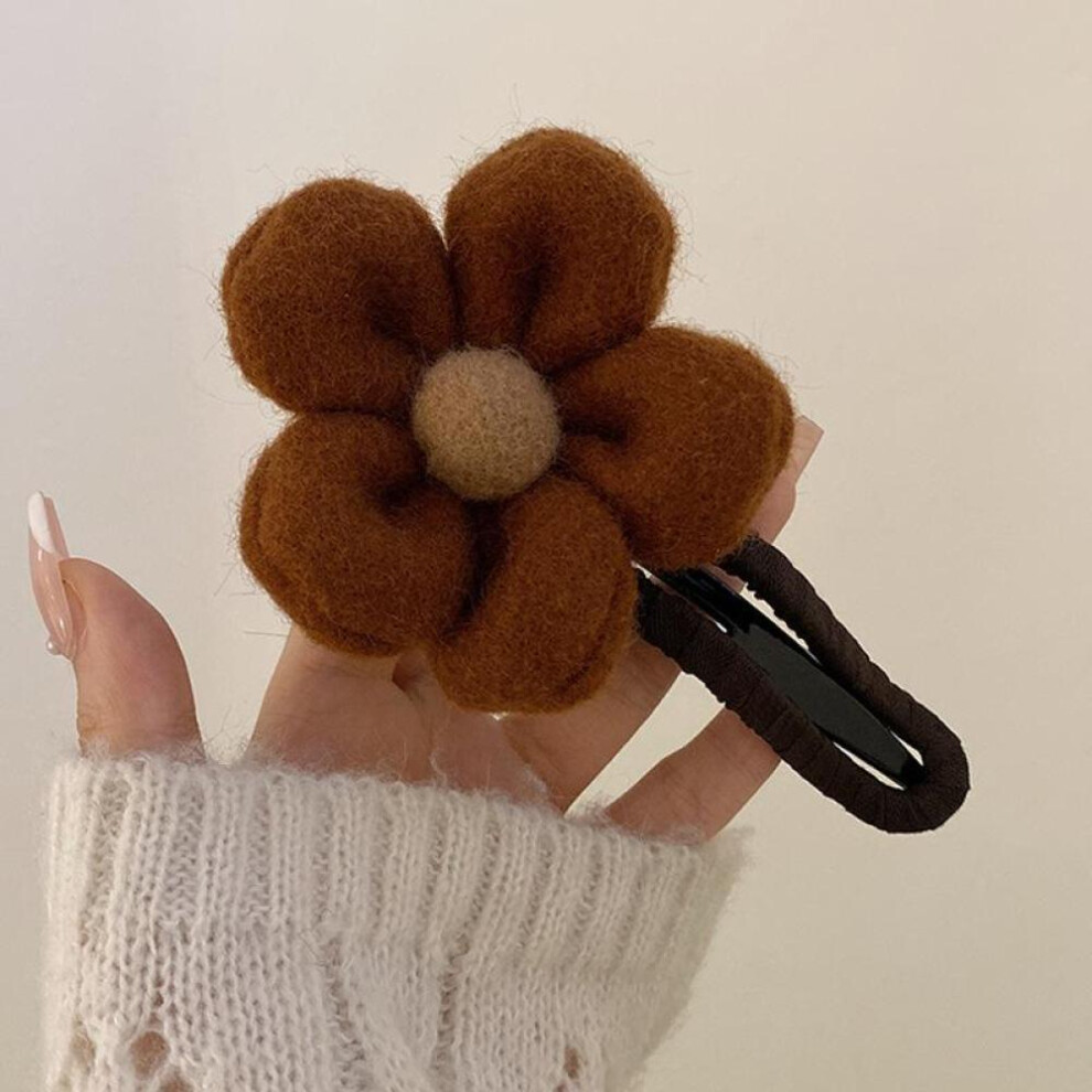 Autumn Winter Plush Flower Hair Claw Women Chic Duckbill Clip Hairpin Back Head Hair Clips Hair Accessories For Girls