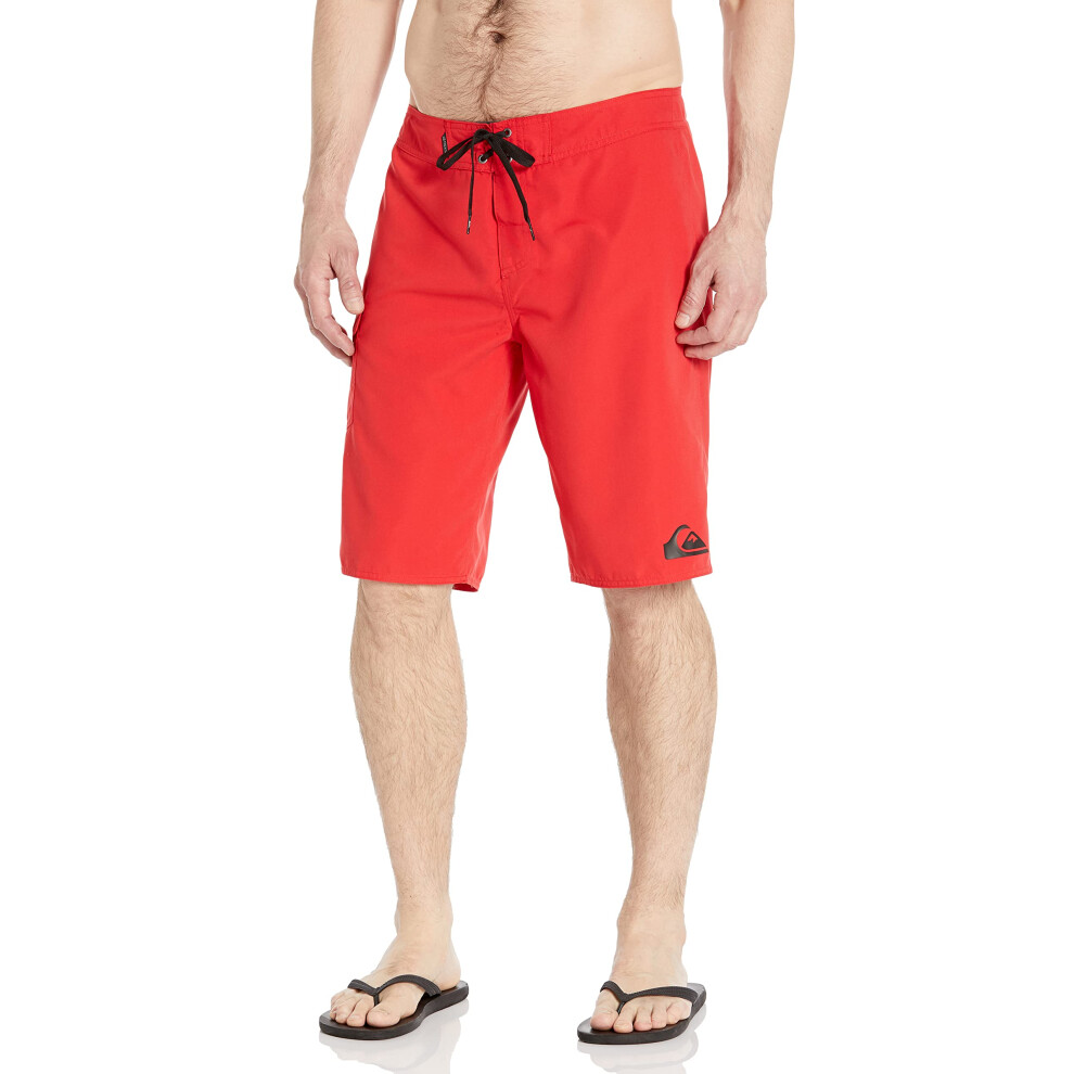 Quiksilver Mens Standard Everyday 22 Inch Boardshort Swim Trunk Bathing Suit  Quik RED  32