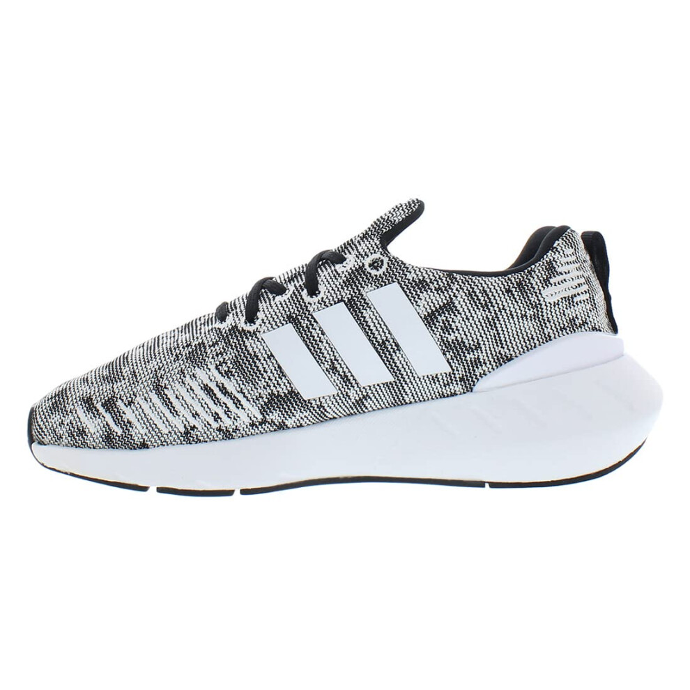 adidas Originals Swift Run 22 Big Kid WhiteBlackWhite 65 Big Kid M