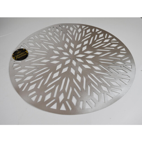 6 Placemats Set Christmas Metallic Silver Round Festive Xmas Table 2