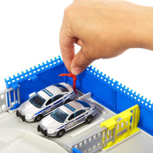 Mattel Matchbox Police Station Dispatch, playset