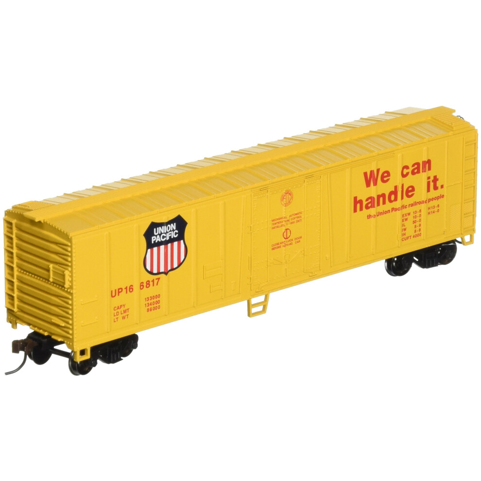 Bachmann Trains  50 Steel Reefer  UNION PACIFIC  HO Scale