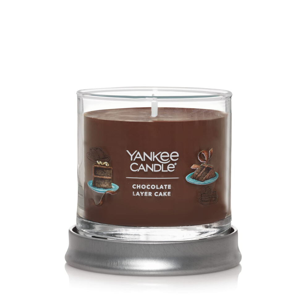 Yankee Candle Chocolate Layer Cake Scented  Signature 43oz Small Tumbler Single Wick Candle  Over 20 Hours of Burn Time