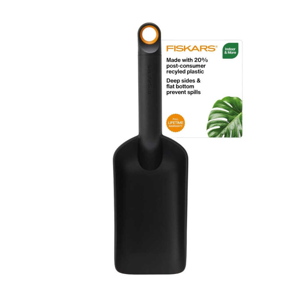 Fiskars Soil Scoop for Potting and Transplanting  Garden Tool Indoor Gardening  Made with Recycled Plastic  15 Cups