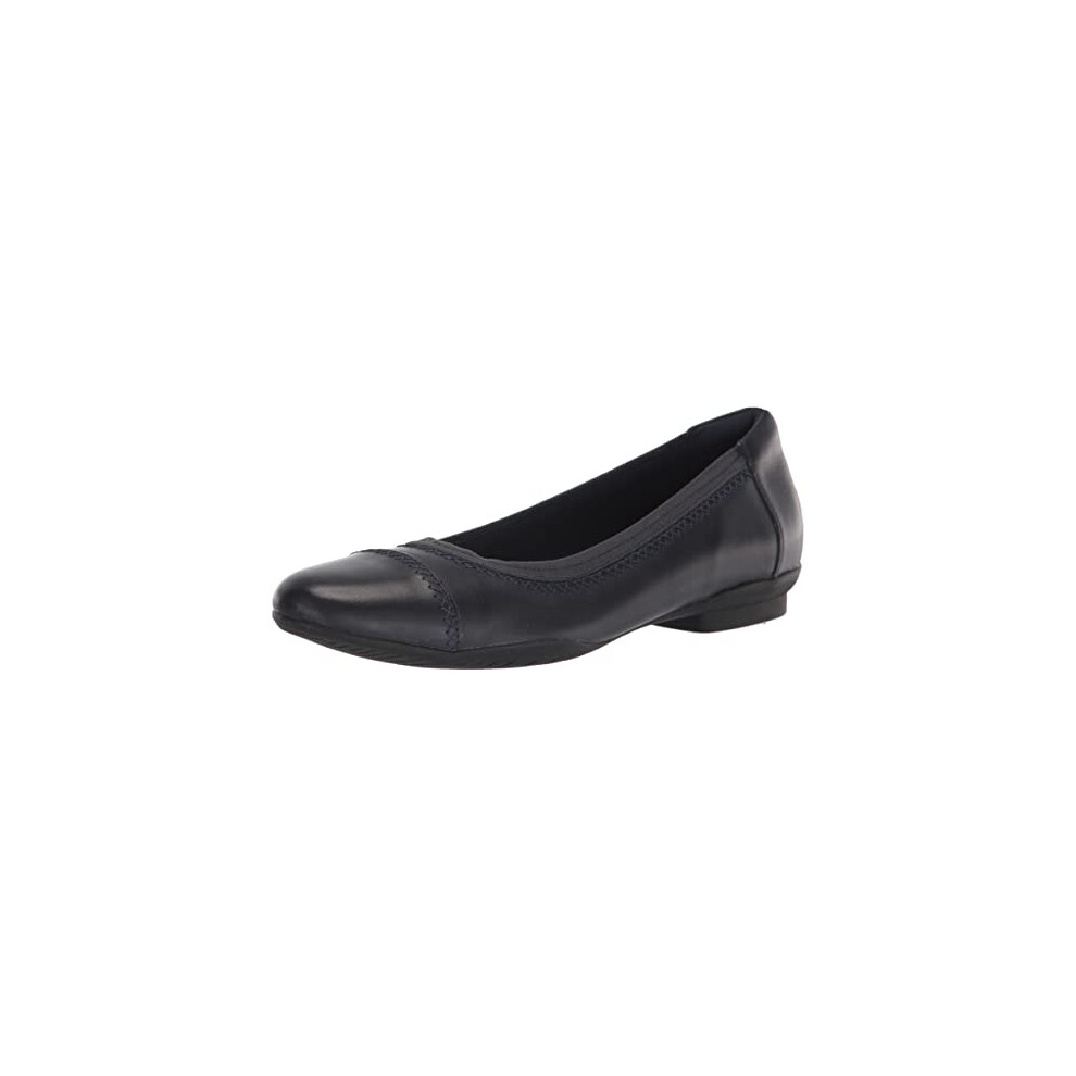 Clarks womens Sara Bay Ballet Flat  Navy Leather  6.5 Wide US