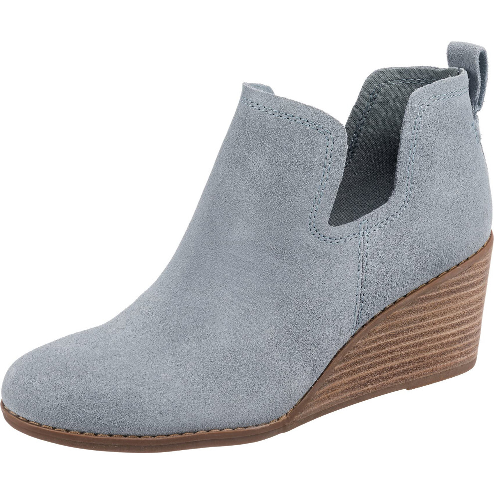 TOMS - Womens Kallie Boots  Size: 5.5 B(M) US  Color: Stone Grey Suede