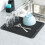 Schwarze Silikon-Geschirrmatte mit effektiver Drainage 2