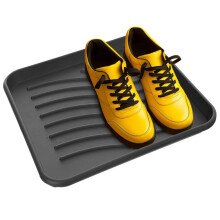 Schuhüberzieher aus schwarzem Kunststoff - Halten Sie die Böden bei Regen sauber