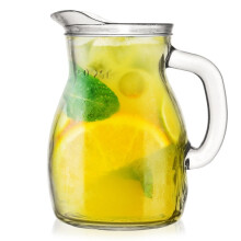 Vielseitiger Glaskrug mit Ausguss, Henkel und Messskala 300 ml