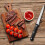Scharfe Steakmesser mit Wellenschliff und robusten Griffen 2