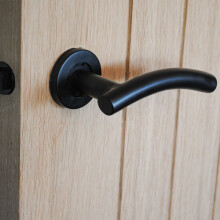 ONYX Design Curve Matt Black Lever on Rose Handle
