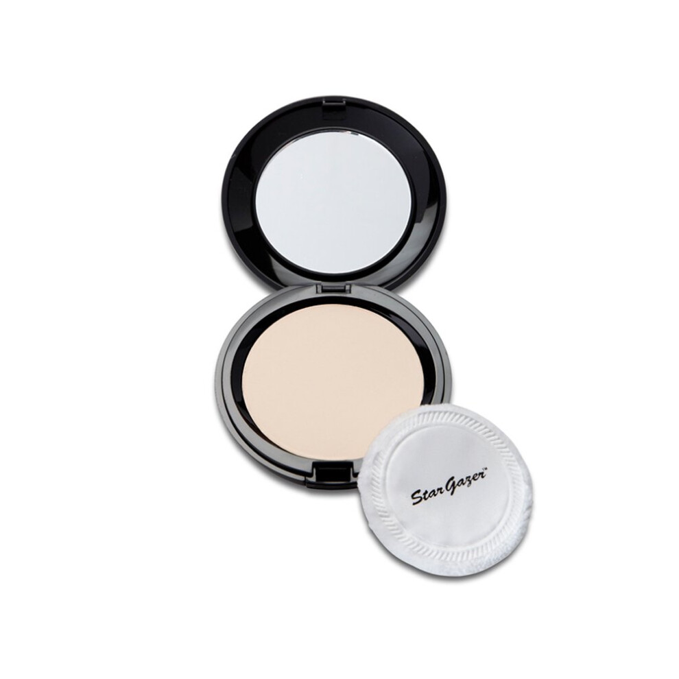 Pressed powder Translucent, pressed powder full cover foundation including mirror and puff applicator