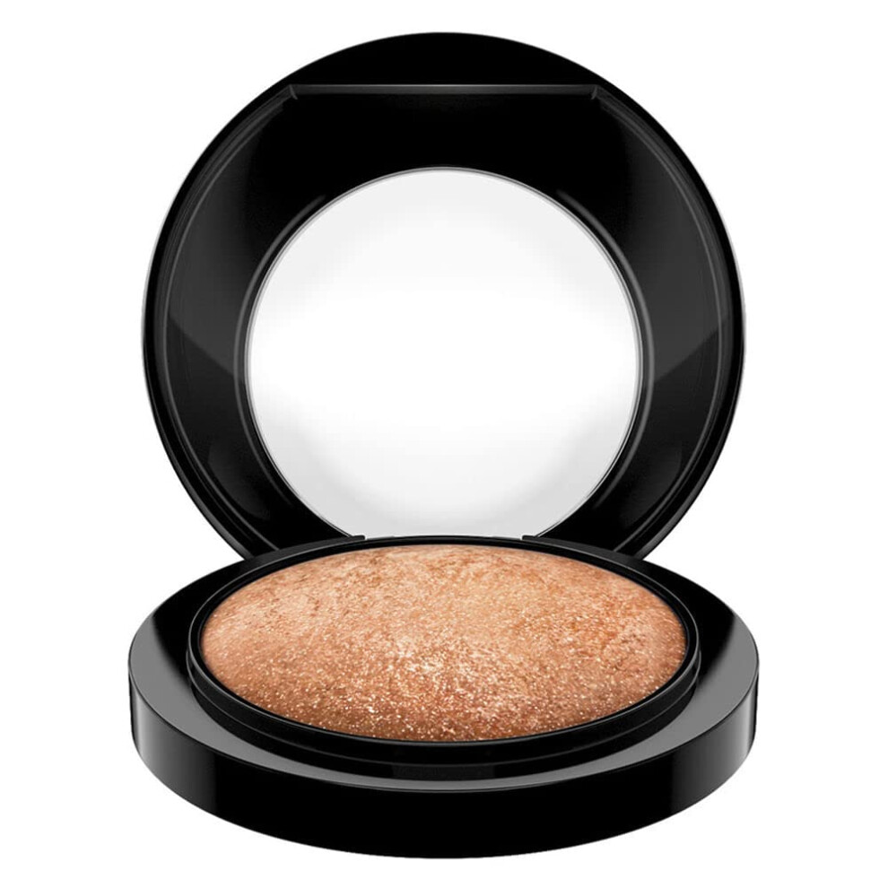 M.A.C. Mineralize Skinfinish  Gold Deposit  0.35 Oz