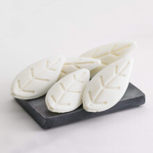 Westin White Tea Leaf Soap: Närande aloe-doft, bladdesign, 20 st
