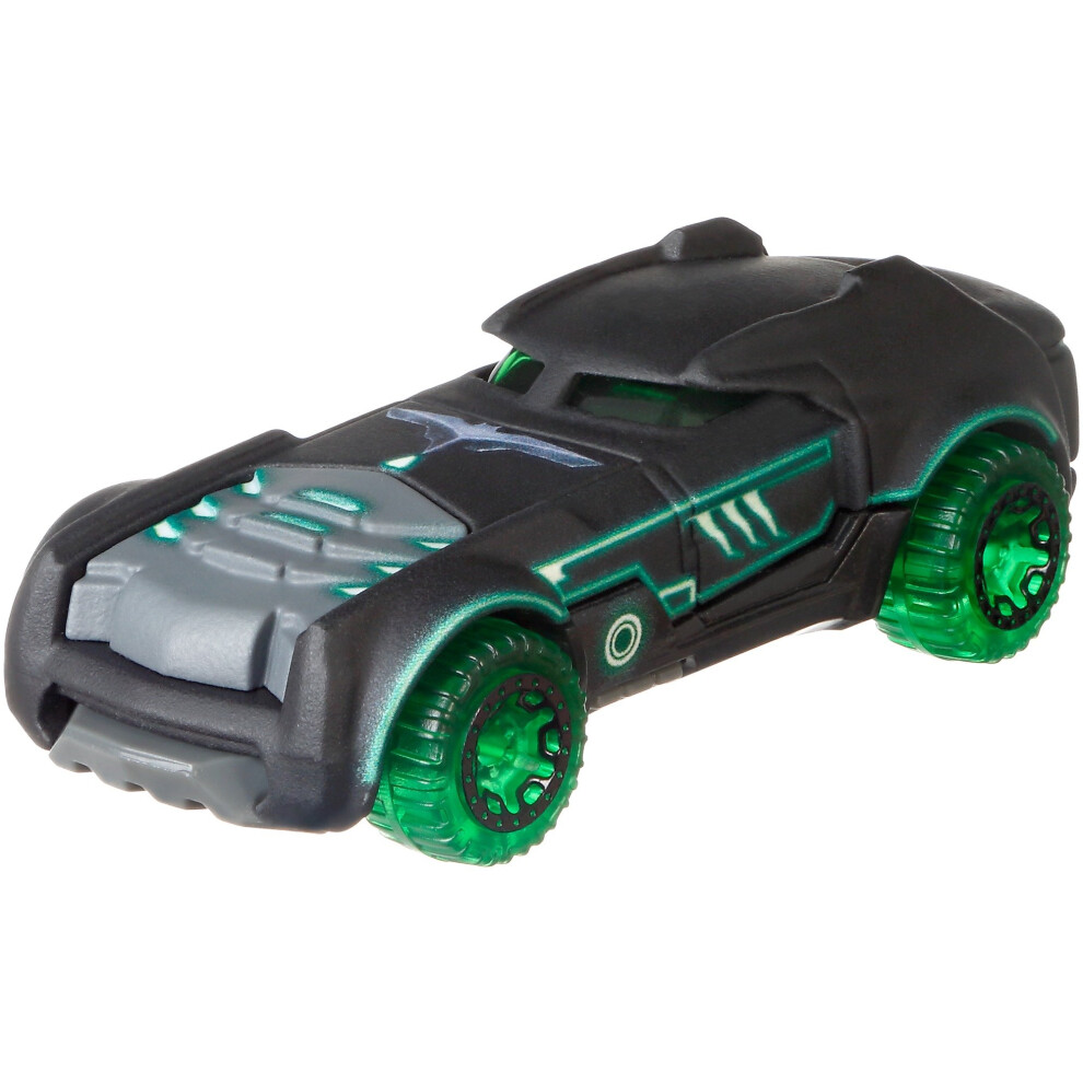 Hot Wheels DC Universe Armored Batman Vehicle