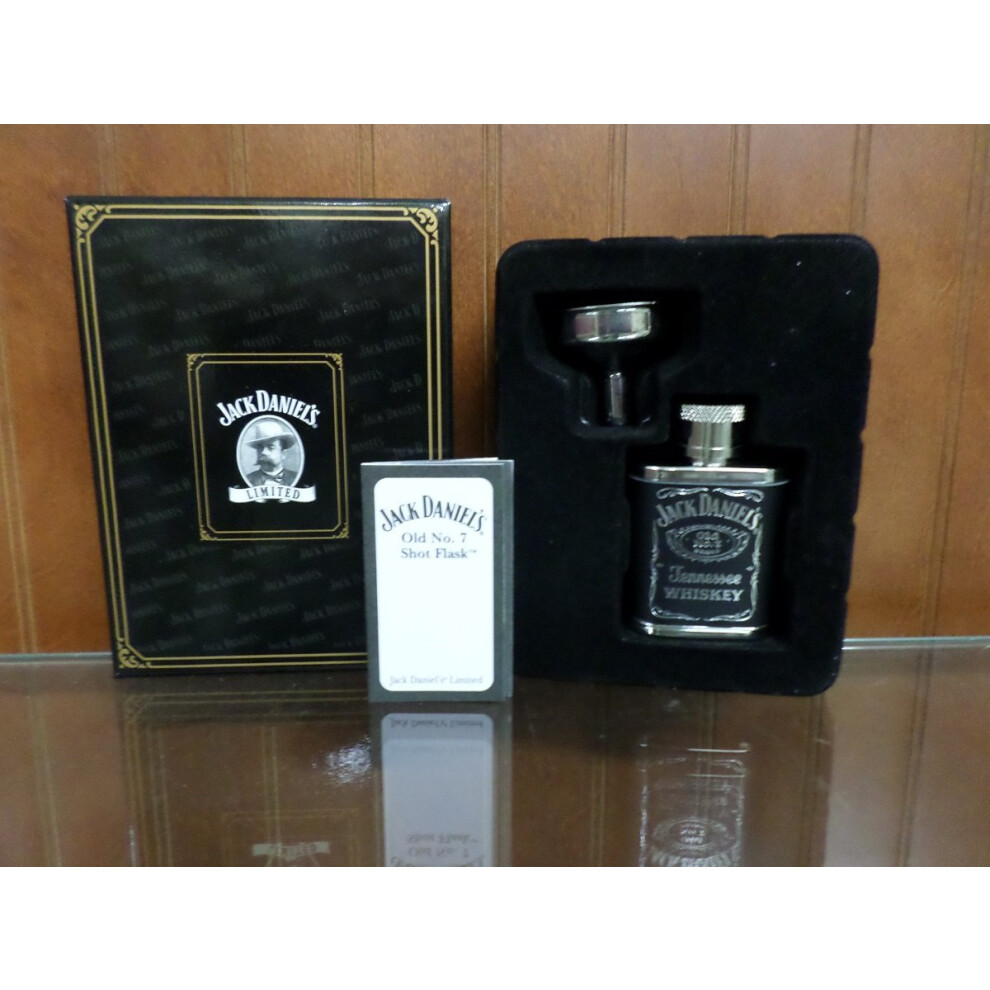 Jack Daniels Shot Flask Old No. 7 Leather Tennessee Whiskey