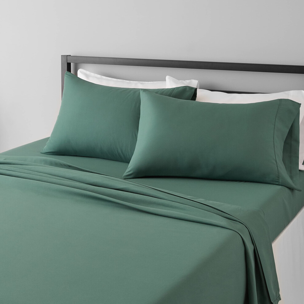 Amazon Basics Lightweight Super Soft Easy Care Microfiber 4-Piece Bed Sheet Set With 14-Inch Deep Pockets King Emerald Green Solid