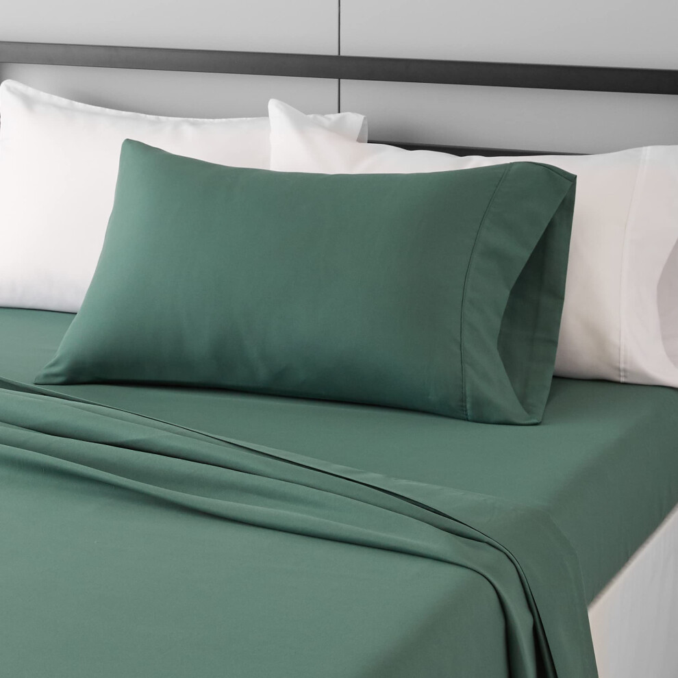 Amazon Basics Lightweight Super Soft Easy Care Microfiber 3-Piece Bed Sheet Set with 14-Inch Deep Pockets  Twin  Emerald Green  Solid