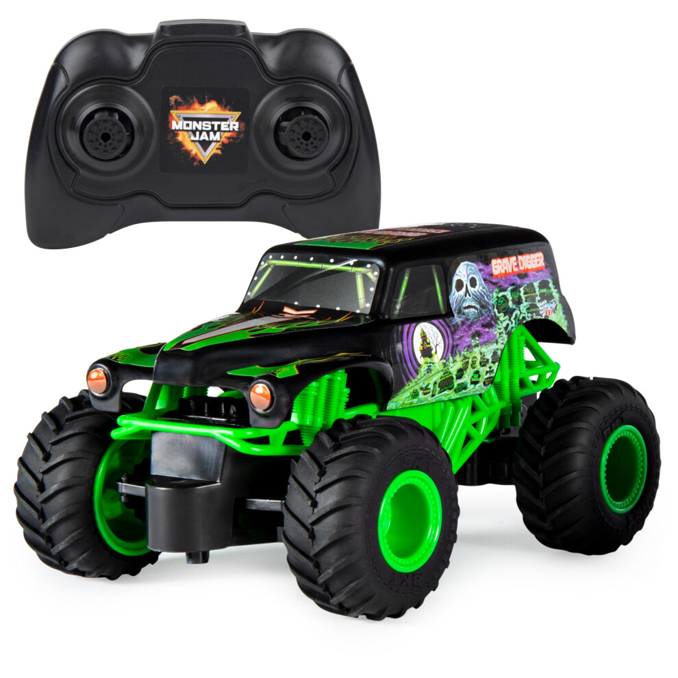 Monster Jam  Official Grave Digger Remote Control Monster Truck  1:24 Scale  2.4 GHz  Kids Toys for Boys and Girls Ages 4 and up