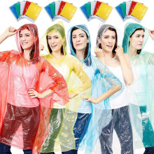 Ponchos de pluie Juvale pour adultes Taille unique (50 x 39,4 po) capuche en plastique 5 couleurs vives Paquet familial de 20 ponchos jet