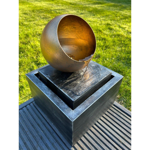 AllPondSolutions Golden Globe Box Light Water Feature with LED Lights - Solar