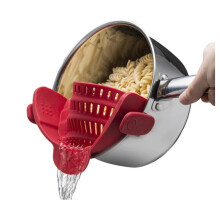 Wide Mouth Silicone Drainer Pot Side Drain To Block Fruit Noodle Strainer(Red)