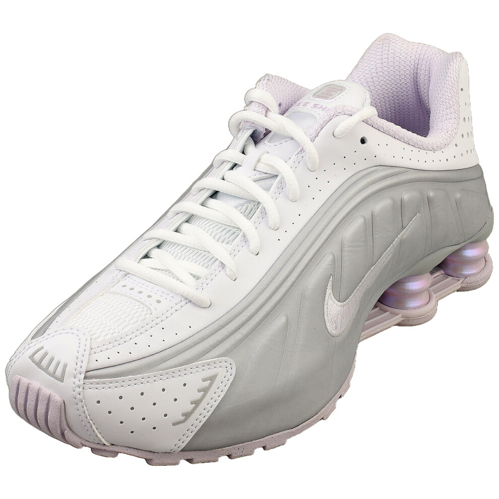 (4) Nike Shox R4 Womens Fashion Trainers in White Silver