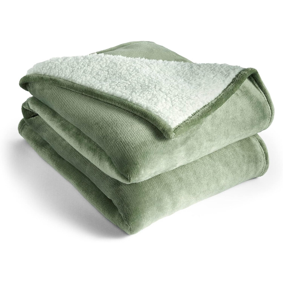 Silentnight Snugsie Giant Blanket - Fleece Throw Plush Blanket Super-Sized with Warm Sherpa Fleece Inside Reversible