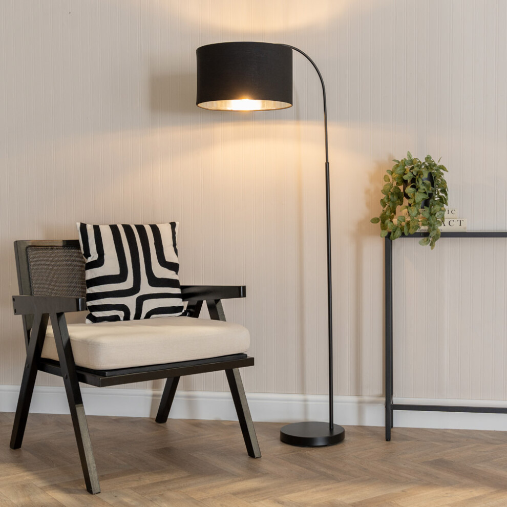 ValueLights Curva Black Floor Lamp & Black Velvet & Chrome Shade & Bulb