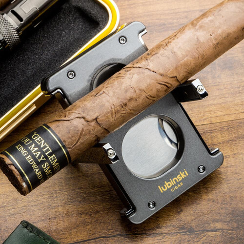 Cigar Cutter Multi-function Portable V Scissors Tapper Straight Snips Cigarette Holder Design With Leather Case 2