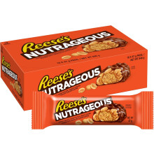 Reese's Chocolate flavour Nutrageous Bar, with Peanuts, Peanut butter and Caramel covered in Chocolate flavoured coating, Pack of 18 x 47 g
